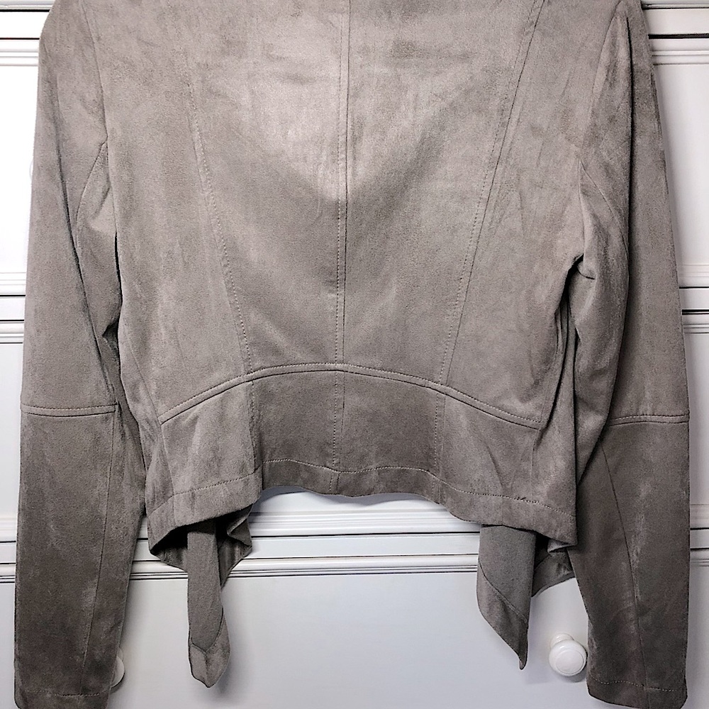 Jacket - Picture 3 of 3